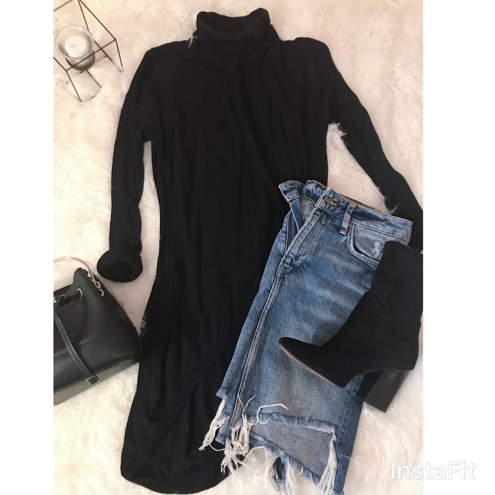 JLo Black Turtleneck high-low Sweater